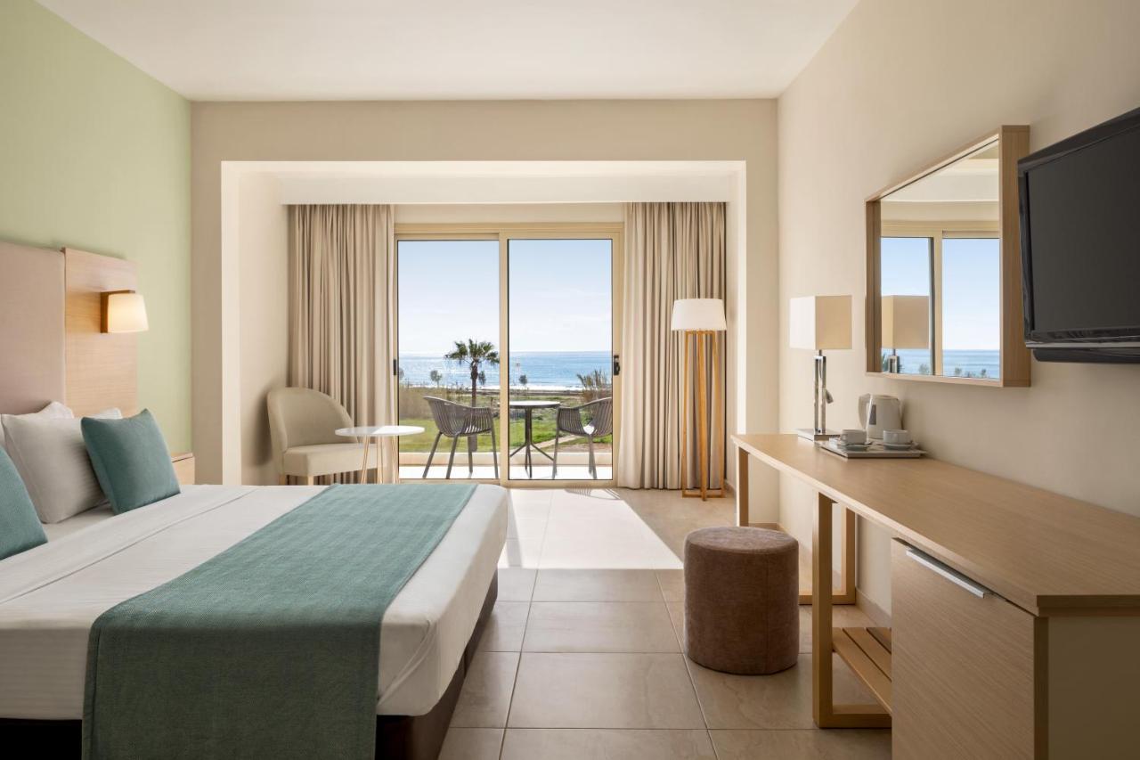 Ramada Hotel & Suites By Wyndham Ajia Napa Zewnętrze zdjęcie
