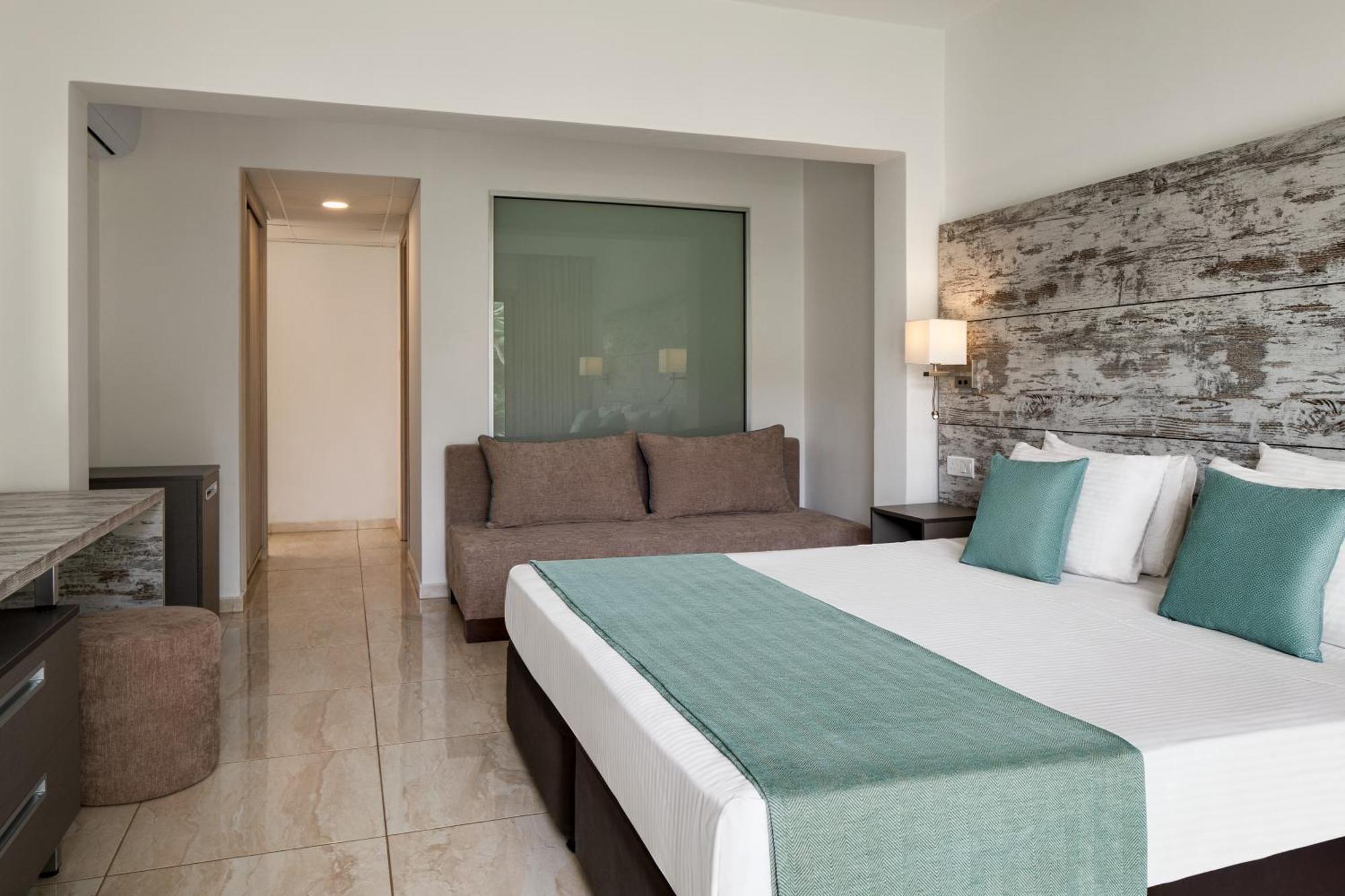 Ramada Hotel & Suites By Wyndham Ajia Napa Zewnętrze zdjęcie