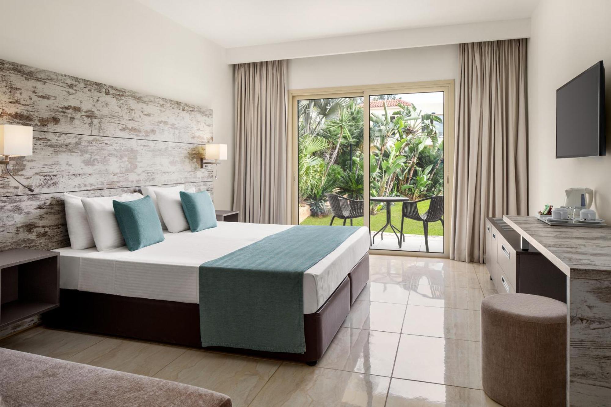 Ramada Hotel & Suites By Wyndham Ajia Napa Zewnętrze zdjęcie
