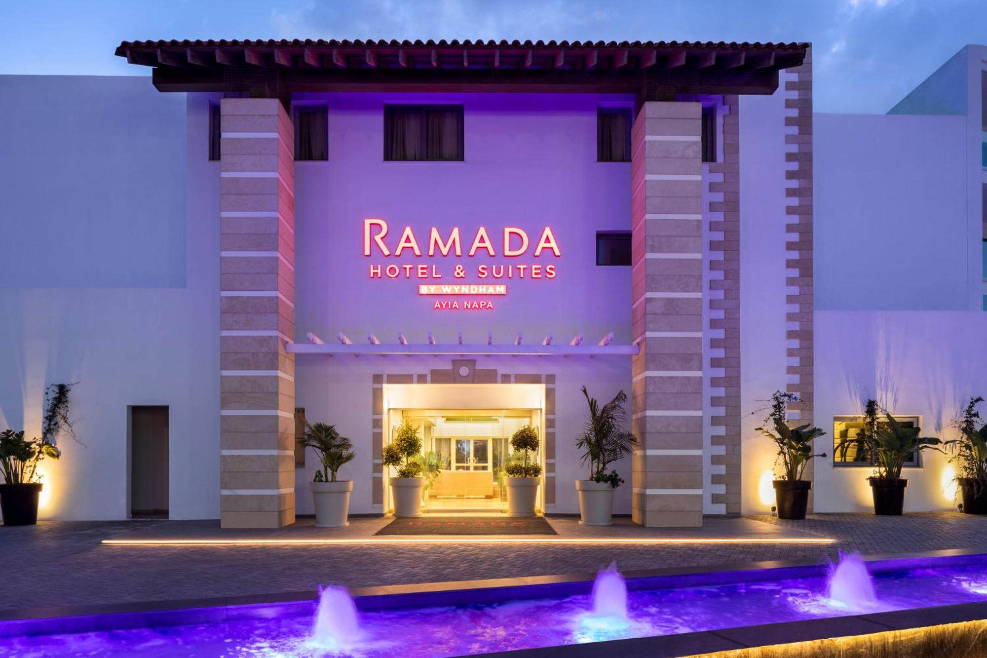 Ramada Hotel & Suites By Wyndham Ajia Napa Zewnętrze zdjęcie